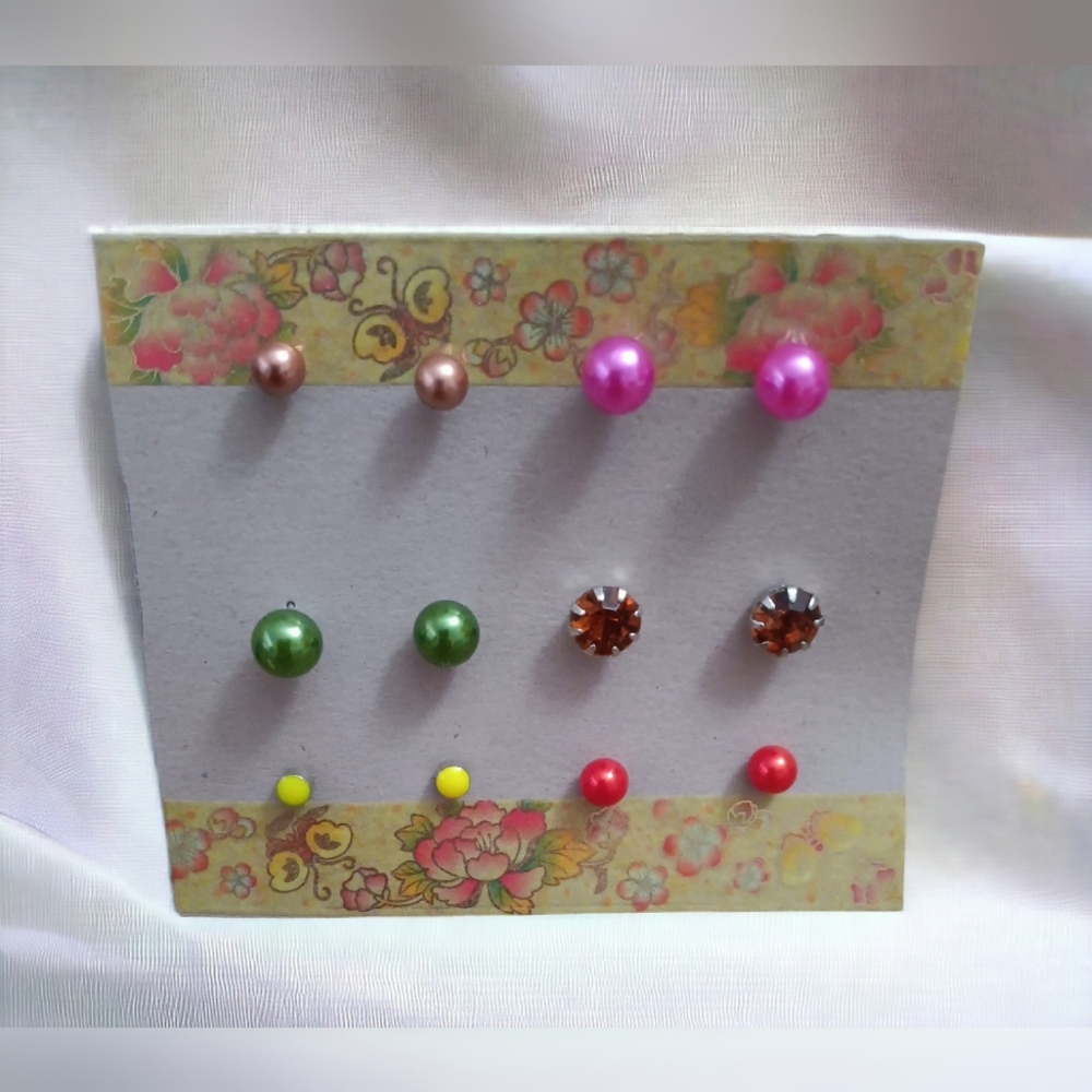 💥3/$12 Multicolored Stud Earring Set